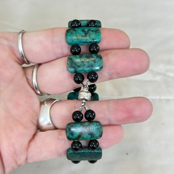 Chrysocolla & Black Onyx bracelet. Rectangles & spheres. Magnetic clasp - Picture 12 of 13